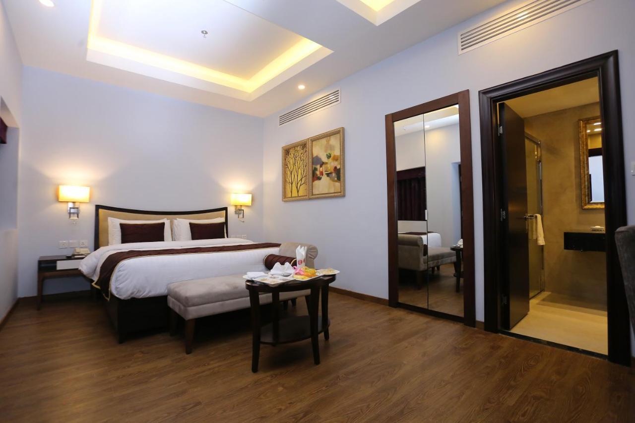 라마다 플라자 바이 윈덤 카라치 에어포트 호텔 외부 사진 Deluxe Room